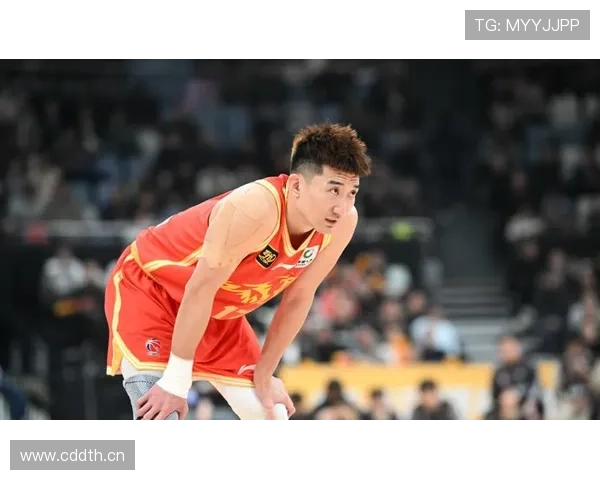 孙铭徽训练完直接拎包去夜店？这作息也太敢了