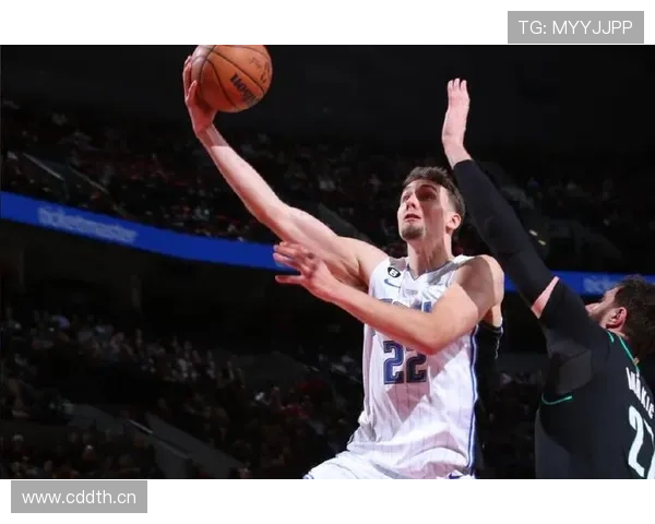 弗朗茨·瓦格纳突破创造空位三分效率提升明显拉开防线