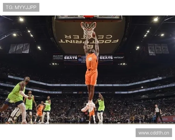 班·西蒙斯挡拆创造错位机会，防守效率明显提升拉开差距